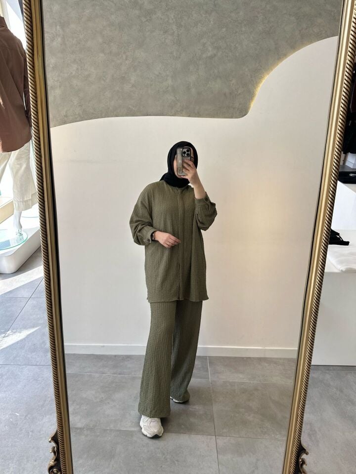 Lisa Rahat Takım Haki
